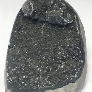 Black amethyst cut base